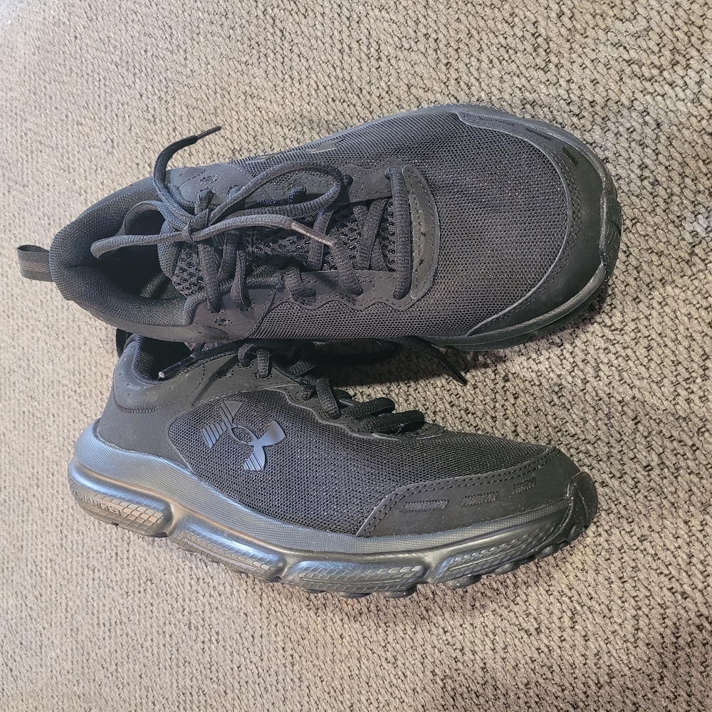 Under Armour Black Athletic Shoes